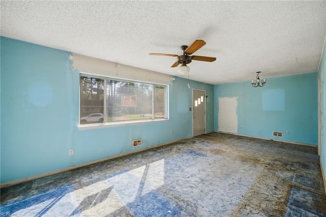 4909 Klamath RD, Virginia Beach, VA 23462