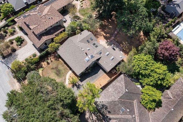 866 Echo Drive, Los Altos, CA 94024