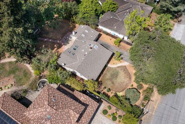 866 Echo Drive, Los Altos, CA 94024