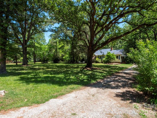 5219 Crow Road, Mineral Springs, NC 28112