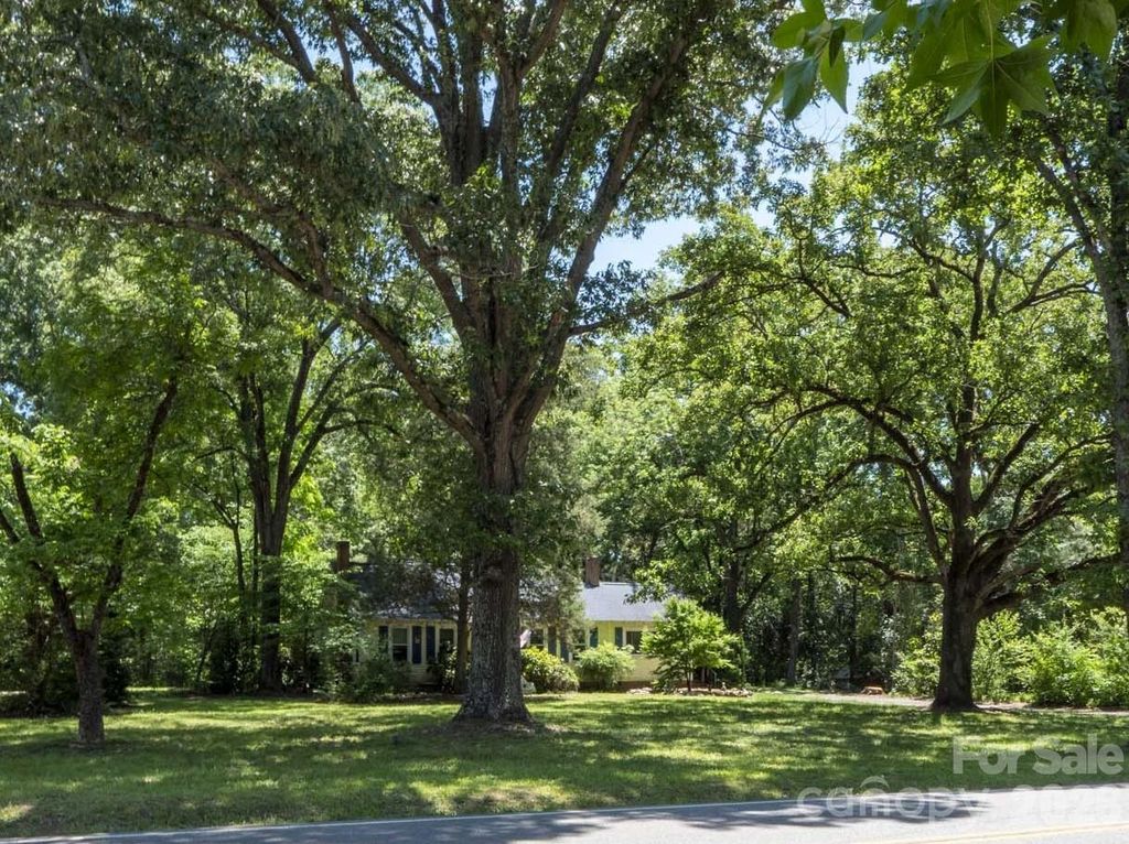 5219 Crow Road, Mineral Springs, NC 28112