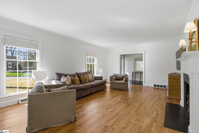 6 Broadmoor Drive, Greenville, SC 29615