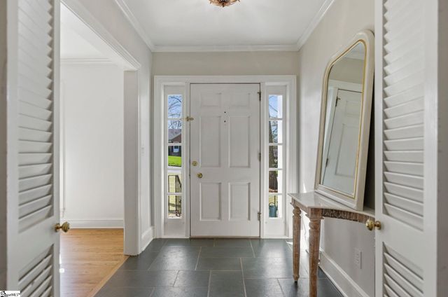 6 Broadmoor Drive, Greenville, SC 29615