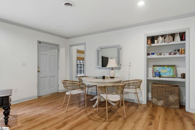 6 Broadmoor Drive, Greenville, SC 29615