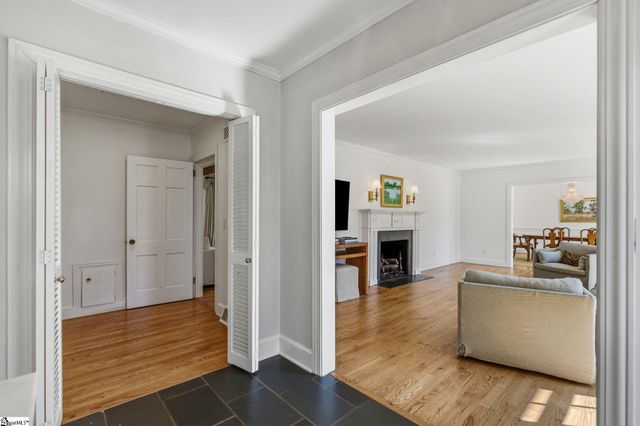 6 Broadmoor Drive, Greenville, SC 29615