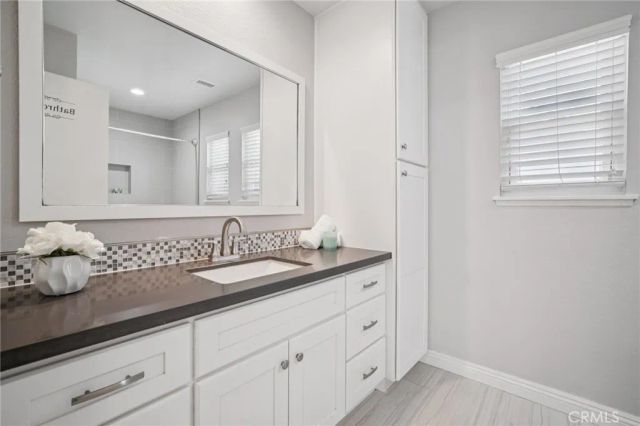 27301 Monforte, Mission Viejo, CA 92692