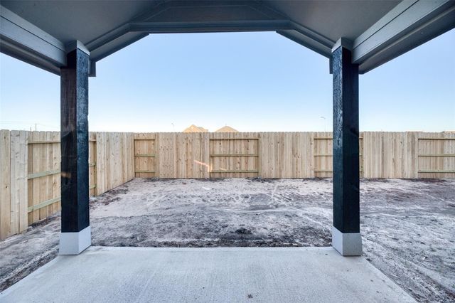 21115 Sunlight Grove Drive, Bonney, TX 77583