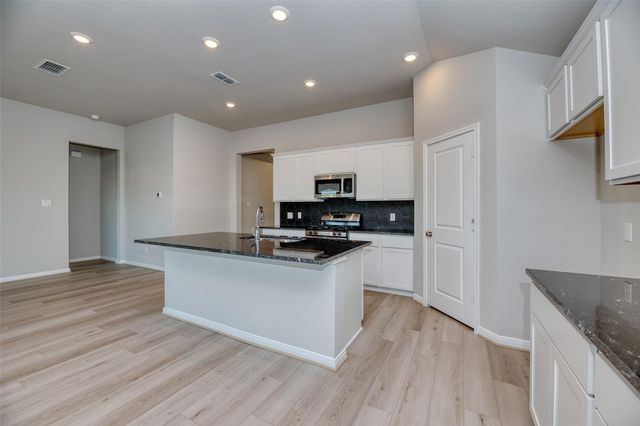 21115 Sunlight Grove Drive, Bonney, TX 77583