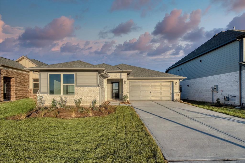 21115 Sunlight Grove Drive, Bonney, TX 77583