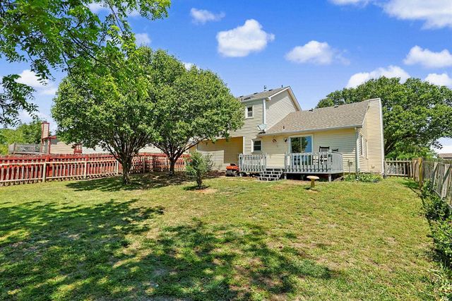 10013 E Bayley St, Wichita, KS 67207