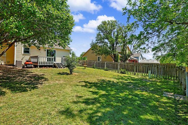 10013 E Bayley St, Wichita, KS 67207