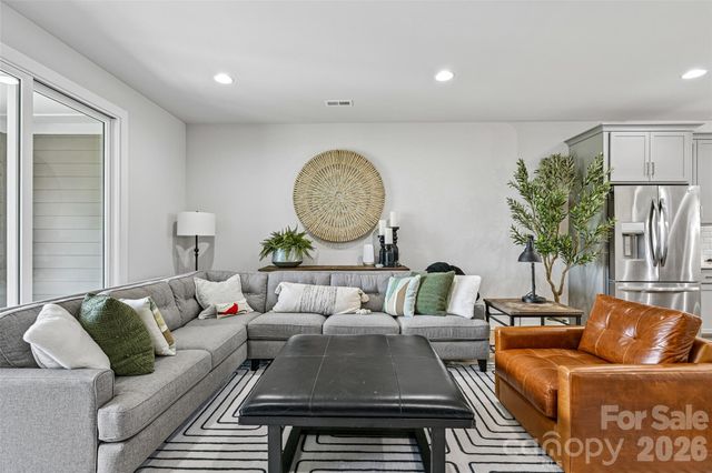 739 Beaty Street, Davidson, NC 28036
