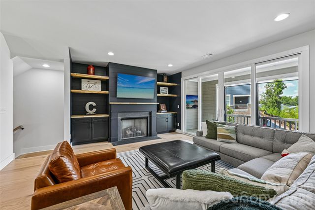 739 Beaty Street, Davidson, NC 28036