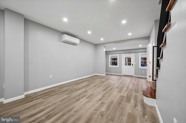 547 S YEWDALL ST, Philadelphia, PA 19143