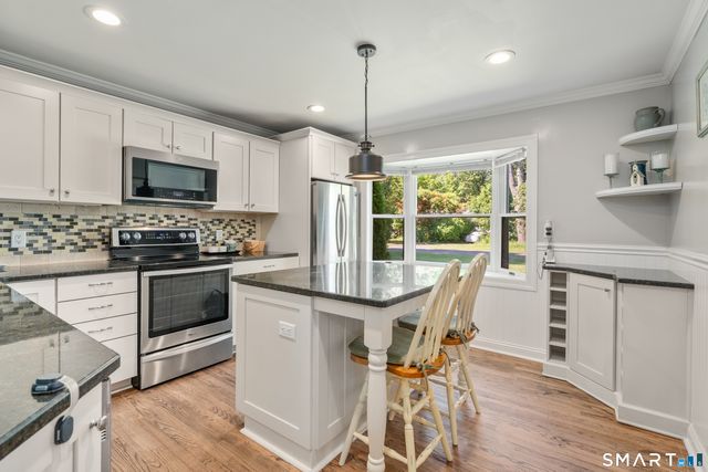 17 Winnipauk Drive, Norwalk, CT 06851