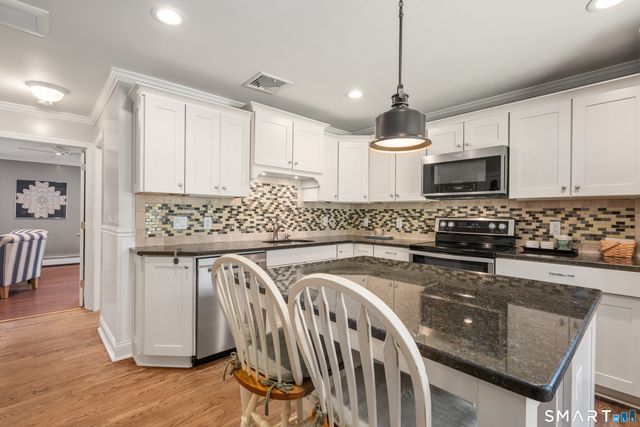 17 Winnipauk Drive, Norwalk, CT 06851