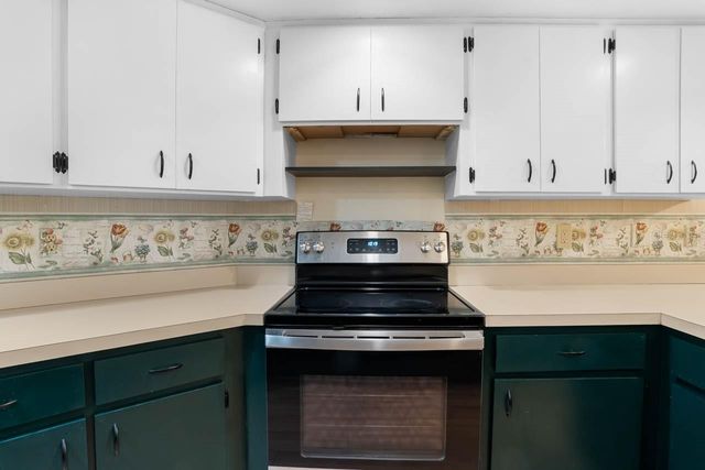 1102 HAREFIELD CIRCLE, Sun City Center, FL 33573