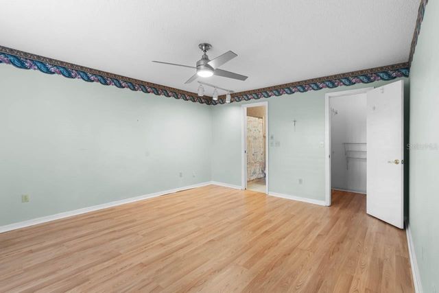 1102 HAREFIELD CIRCLE, Sun City Center, FL 33573