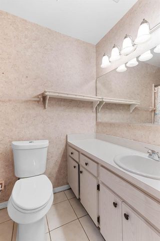 1102 HAREFIELD CIRCLE, Sun City Center, FL 33573