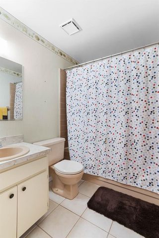 1102 HAREFIELD CIRCLE, Sun City Center, FL 33573