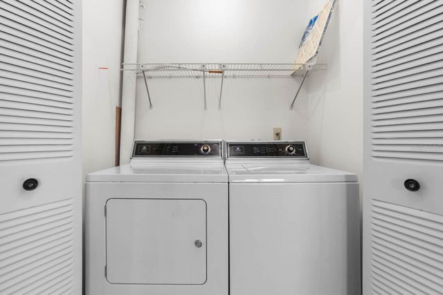 1102 HAREFIELD CIRCLE, Sun City Center, FL 33573