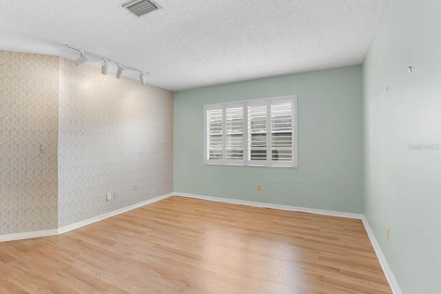 1102 HAREFIELD CIRCLE, Sun City Center, FL 33573