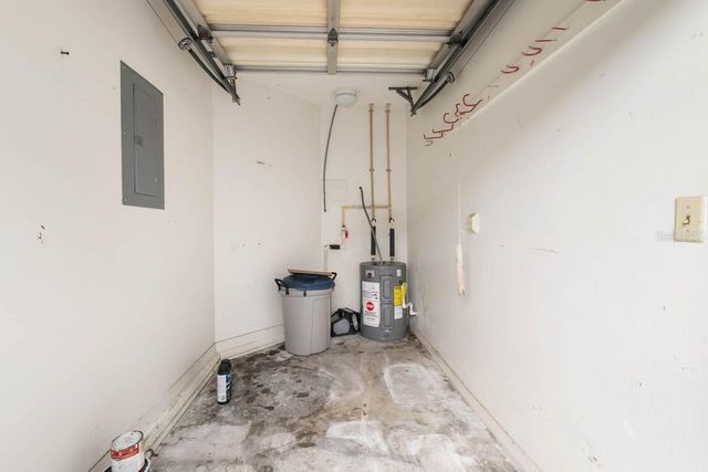 1102 HAREFIELD CIRCLE, Sun City Center, FL 33573