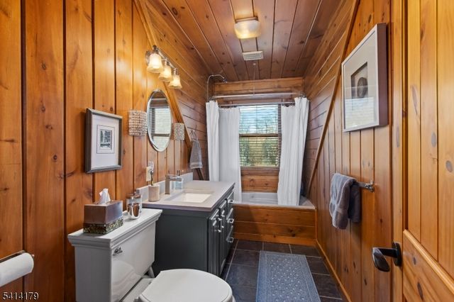 8 Huntsville Rd, Andover Twp., NJ 07860