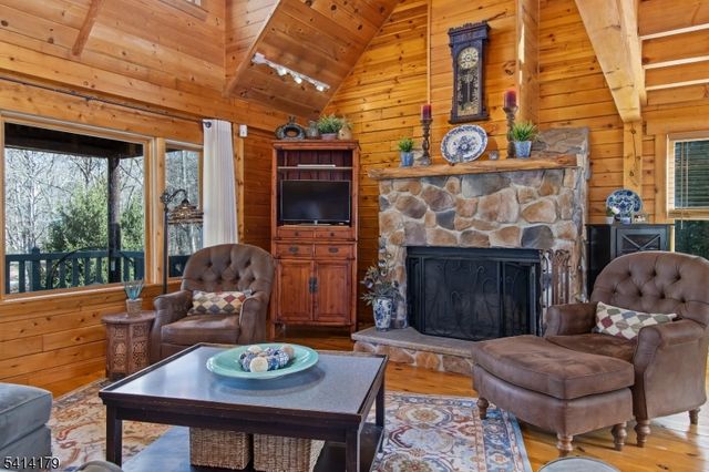 8 Huntsville Rd, Andover Twp., NJ 07860