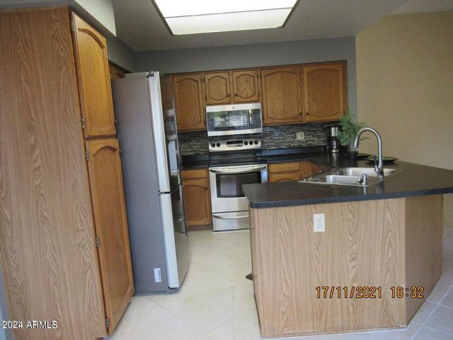 2324 W Highland Court, Chandler, AZ 85224