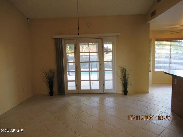2324 W Highland Court, Chandler, AZ 85224