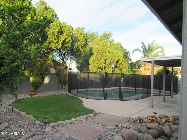 2324 W Highland Court, Chandler, AZ 85224