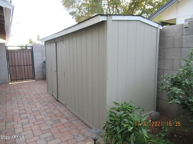 2324 W Highland Court, Chandler, AZ 85224