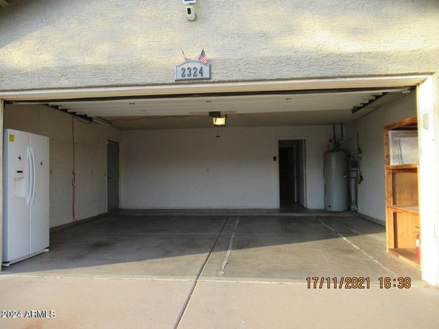 2324 W Highland Court, Chandler, AZ 85224