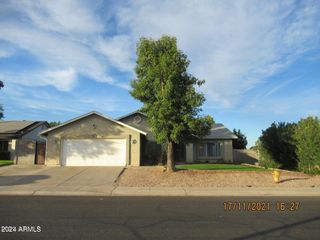 2324 W Highland Court, Chandler, AZ 85224