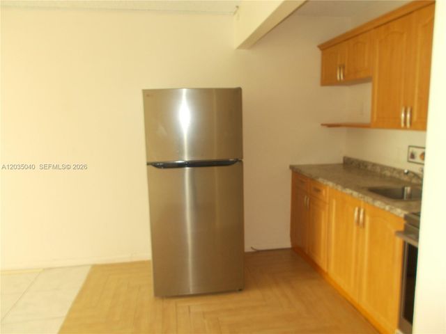 1400 SW 124th Ter 106Q, Pembroke Pines, FL 33027