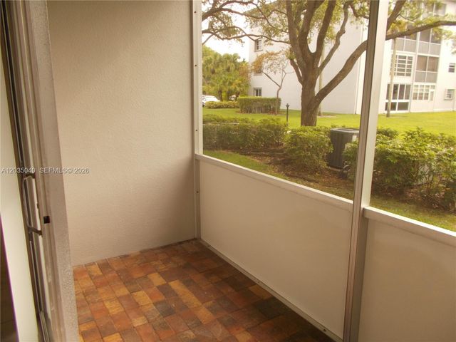 1400 SW 124th Ter 106Q, Pembroke Pines, FL 33027
