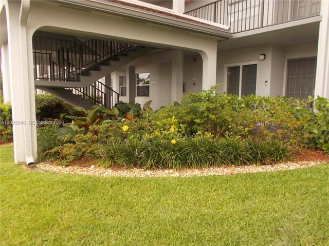1400 SW 124th Ter 106Q, Pembroke Pines, FL 33027