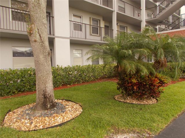 1400 SW 124th Ter 106Q, Pembroke Pines, FL 33027