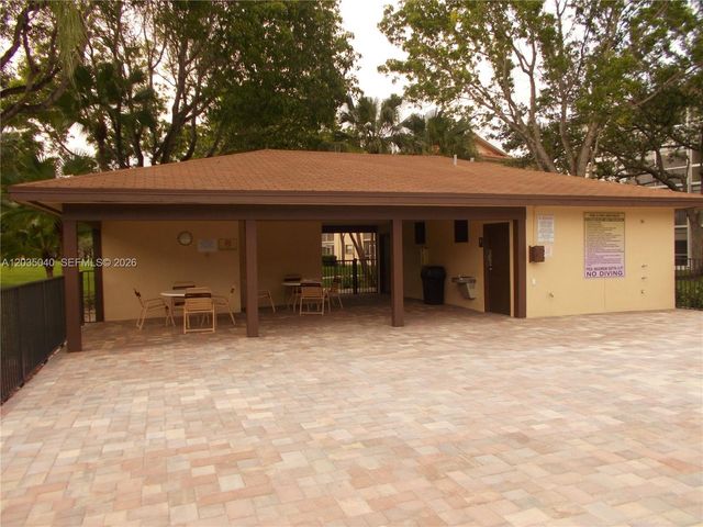 1400 SW 124th Ter 106Q, Pembroke Pines, FL 33027