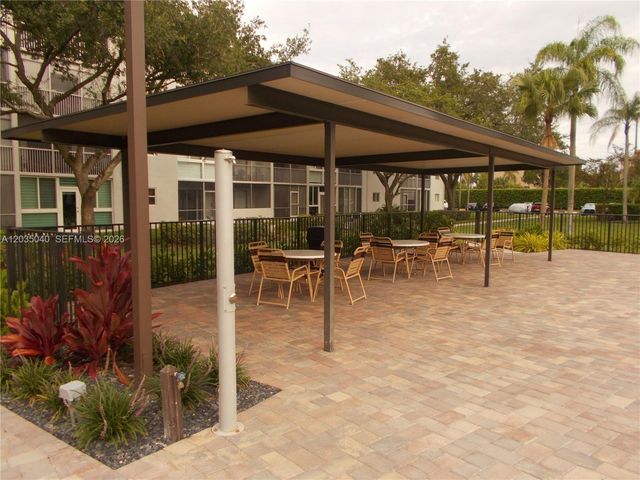 1400 SW 124th Ter 106Q, Pembroke Pines, FL 33027