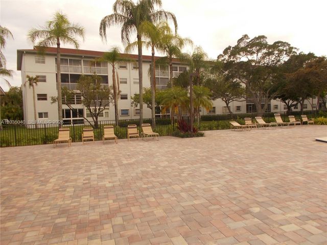 1400 SW 124th Ter 106Q, Pembroke Pines, FL 33027