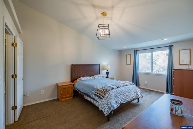 611 Hobson St, Stayton, OR 97383