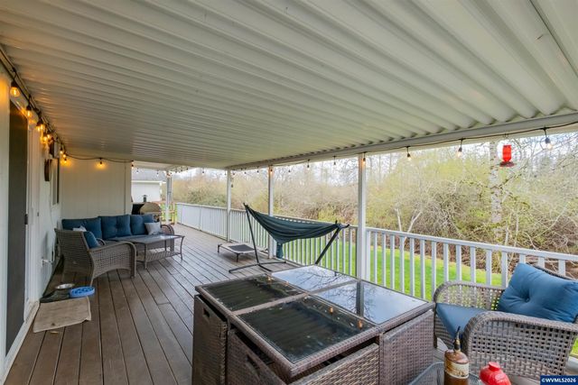 611 Hobson St, Stayton, OR 97383