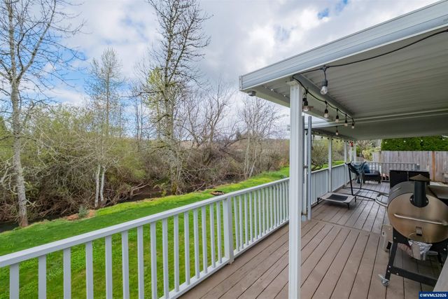 611 Hobson St, Stayton, OR 97383