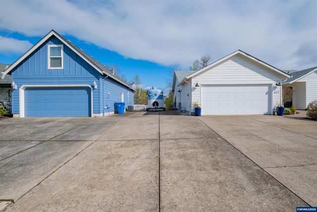 611 Hobson St, Stayton, OR 97383