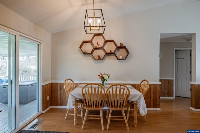 611 Hobson St, Stayton, OR 97383