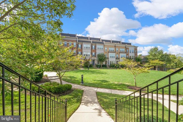 509 RAMPART WAY #19, Oxon Hill, MD 20745
