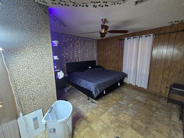 1005 Green Street, West Palm Beach, FL 33405