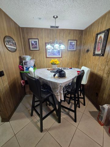 1005 Green Street, West Palm Beach, FL 33405